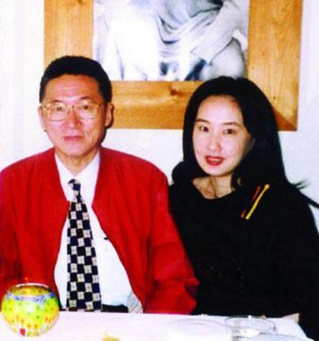 十年没见父亲李敖还要争财产?私生女李文铁