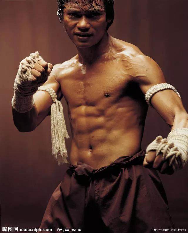 亚洲最强武打明星,成龙吴京和甄子丹一起上,都打不过他