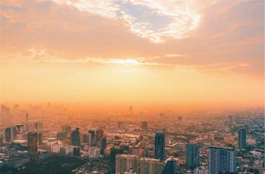 世界上最热的城市,四月初就四十度高温,到那的