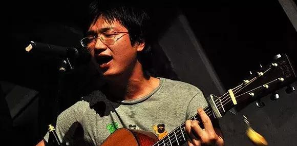 民谣诗人李志为什么再也不唱《梵高先生》了?