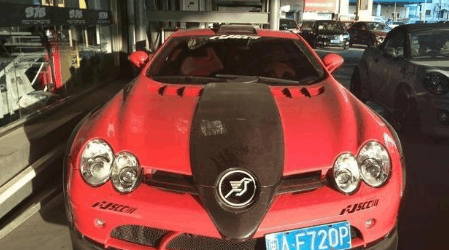 顶级改装奔驰超跑, 两辆在迪拜, 一辆被中国土豪所得, 售价千万