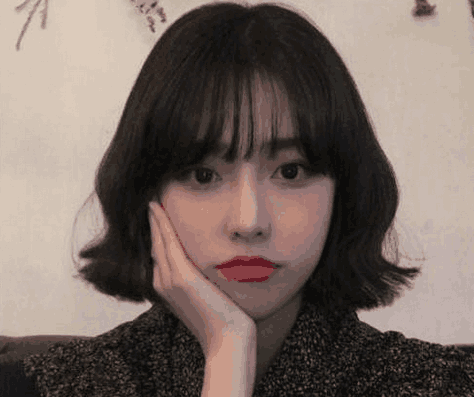 任何发色都没有黑色那么美 自然色短发适合每一位女生!