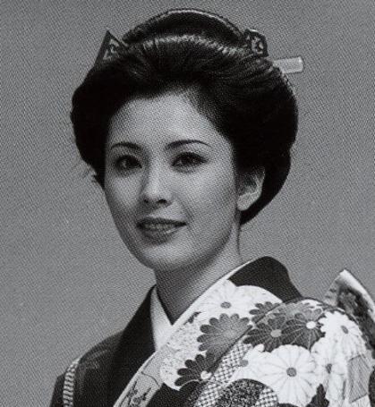 日本昭和时代女星老照片, 纯天然美女, 第四张好美!
