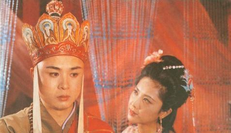 西游记中三个唐僧扮演者: 其中一位和女儿国国王拍戏