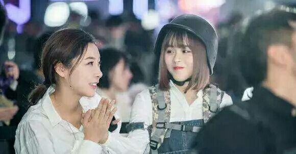 韦神阿冷纳豆66参加绝地求生国服发布会, 女流