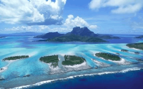 圣堡旅游期间, 印象深刻是当地人与莫斯科人好