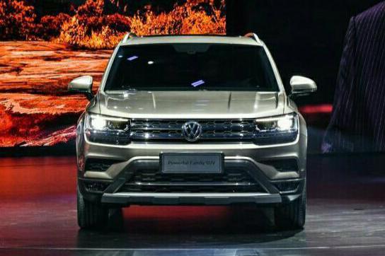 被丰田RAV4逼急了！大众新SUV卖15万配1.4涡轮7AT，比途观实在