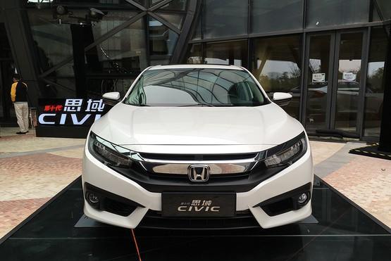 全系标配无钥匙与一键启停, 7秒破百, 13万不买速腾就买它