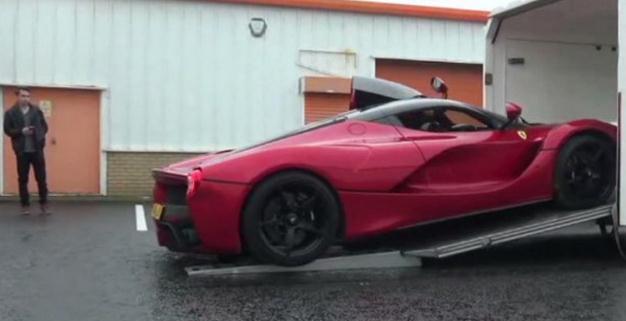 绝版2250万拉法托人运输 “吱”一声工人半年工资没了