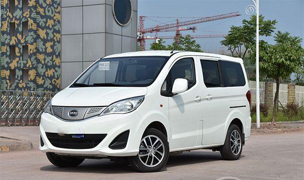 “商”车不知“神车”恨 五菱宏光或走下神台