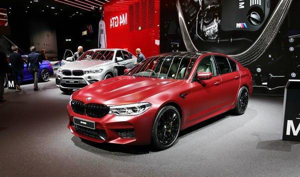 D级车的价格买高性能的C级运动车型，亲们可愿意？