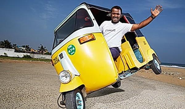 印度阿三再开外挂，都都车单侧行驶2.2km创下世界纪录