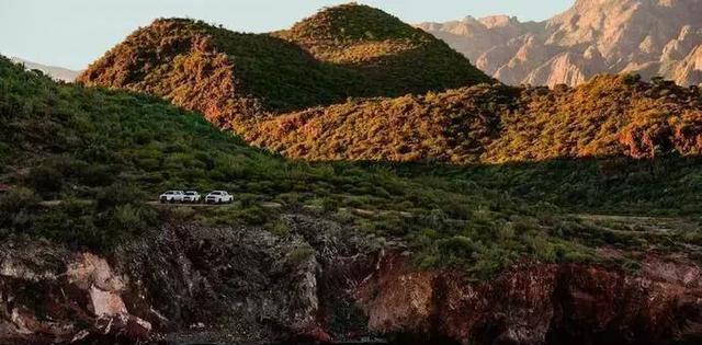 芝加哥车展亮相 丰田TRD Pro 4×4系列套件预览图发布