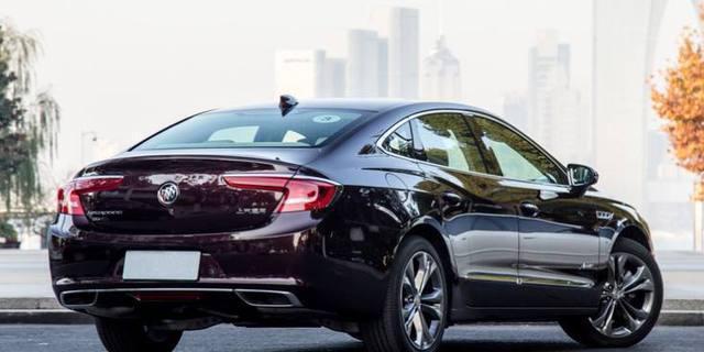 这款车一上市就卖9万辆，内饰走心，3.0+V6发动机，开出去有面子