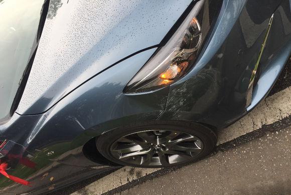 马自达阿特兹提车不到两小时与国产比亚迪相撞 网友：阿特兹完胜