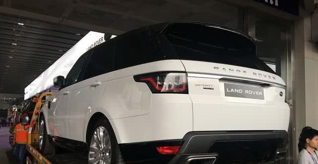 三种充电模式 揽胜运动版PHEV P400e将国内首发