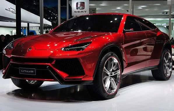 众泰又火了，T800火爆来袭，4.9米长标配7个座，2.0T