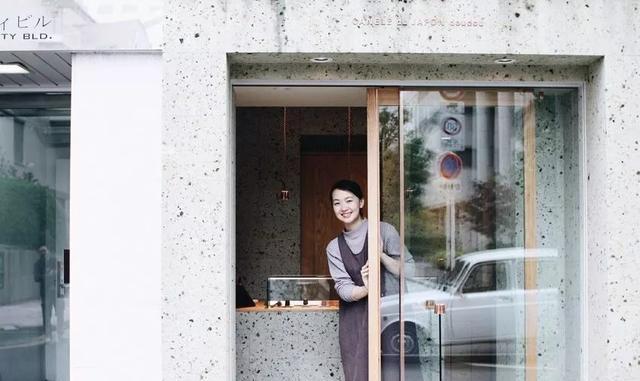 小巧可爱的可丽露专卖店在大阪