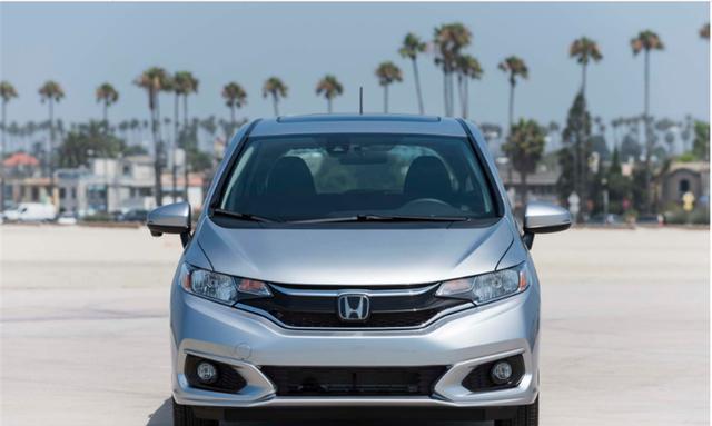 本田新飞度1月上市，售价降低，POLO和高尔夫还能笑多久？