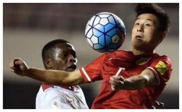 02年国足踢进世界杯被痛骂,16年后国足没进世