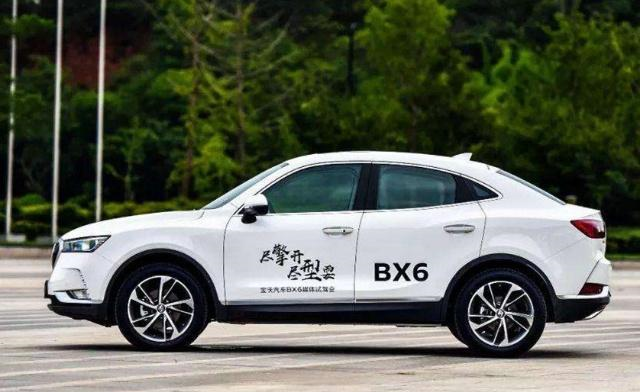 曾经扬言比肩BBA,两年出了三款车,亏了16个亿