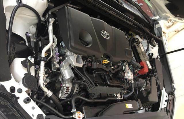 18凯美瑞被曝“泥浆门”，网友用一张纸巾把问题解决