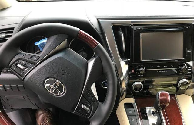 加价32万终于把埃尔法提了，提车后马上花3万贴了进口XPEL车衣