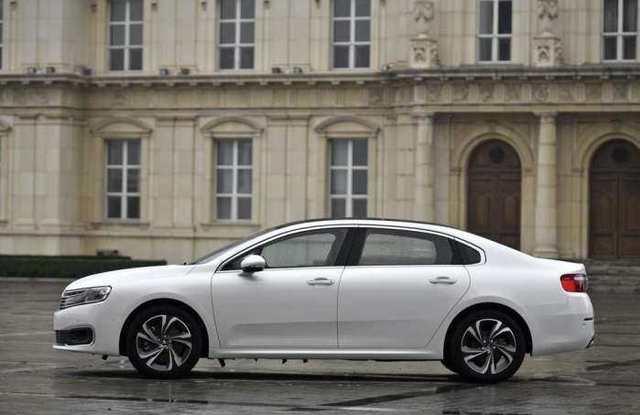 曾卖65万跟奥迪A6L平起平坐, 现在卖20万, 销量不到帕萨特的零头