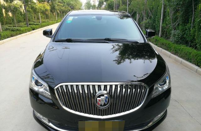 落地价24万, 现在仅标价9.5万, 五米车身, 开着上下班真有面子