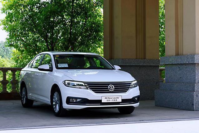 轩逸劲敌改款后再发威！30天狂甩40000+，仅卖11万，比思域还漂亮