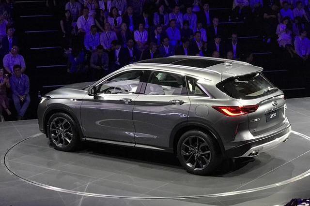 又一豪车被骂醒！新车比宝马X3帅，卖34万内饰值100万，奥迪急了