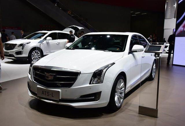 这款豪华轿车不输奥迪奔驰, 外观和内饰都无可挑剔