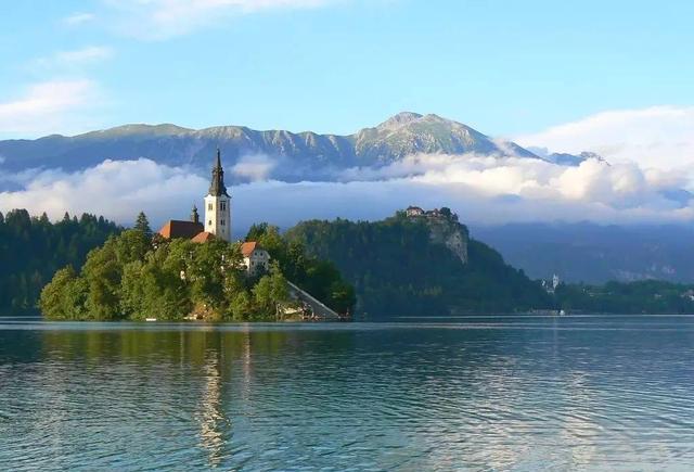 世界上治安好而又美丽的国家有这10个, 几乎全