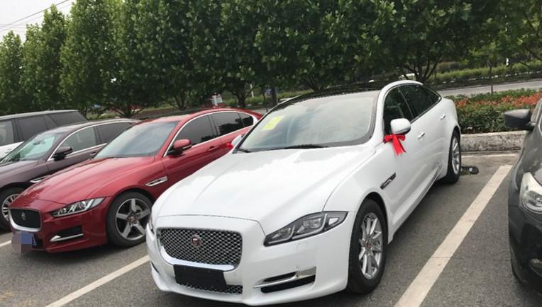 花58万买辆捷豹XJL高档商务轿车, 车主表示钥匙不如手表好看