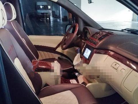 奔驰威霆内饰大改造，给你满满的惬意与满足感！