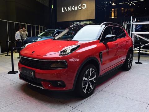 车重1。6吨,轴距2。7米,配的6AT操控碾压VV5,外观GLS都羡慕!!