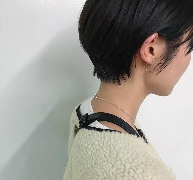 △还有像这样的超短发,最重要是适合不同年龄女生.