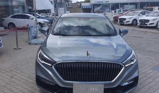 首台红旗H5到店，凯美瑞、雅阁的好日子恐怕要到头了