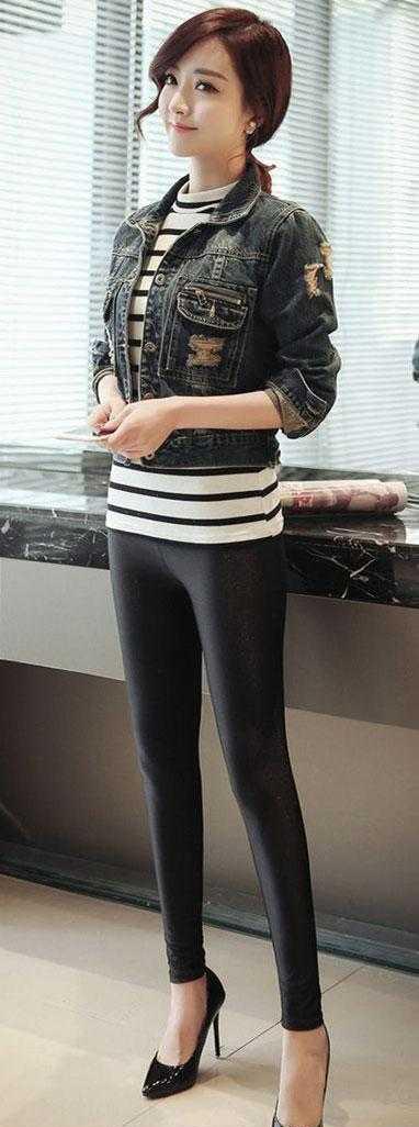 街拍: 紧身裤简约又显随意, 展示不一样的穿衣风格