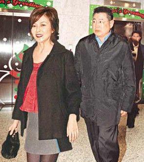 这富豪对高尔夫球有特殊癖好, 如今肾衰竭豪驾迈巴赫经常出入医院