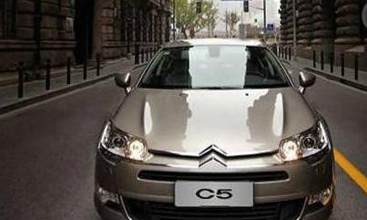 曾经卖30多万，如今被出租车征用，售价好似国足一蹶不振