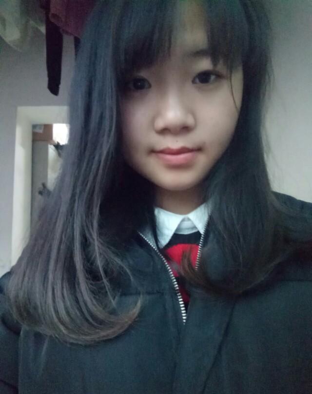 大学里素颜女生和化妆的女生哪个更受欢迎?