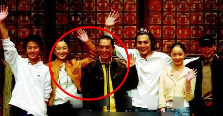 张艺谋谈英雄打戏 fee1-hhxaafz6007376.png