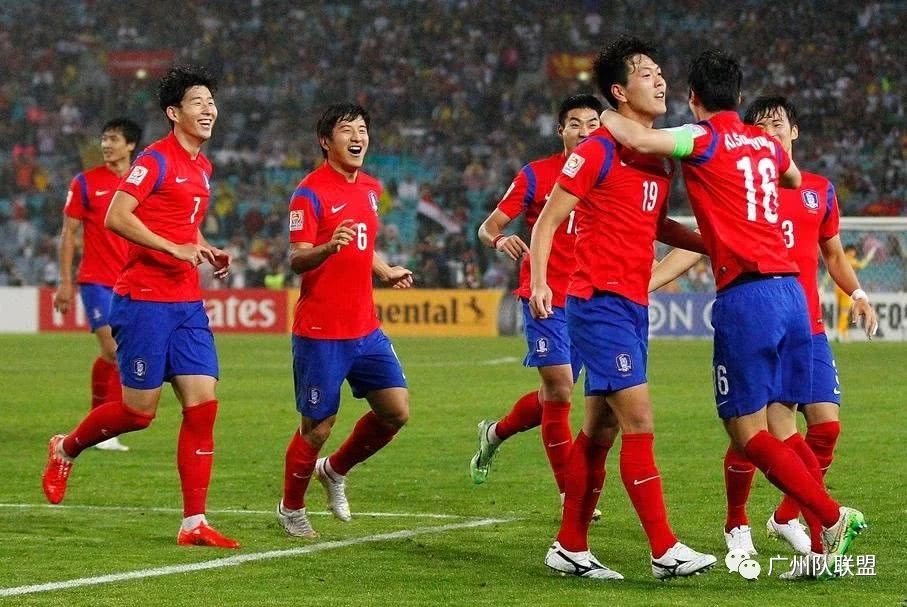 恒大官网更改一线队名单!国足中卫回归 00后新