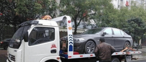 60万的帕萨特违停被拖走, 回来取车损耗严重, 至少要8万块