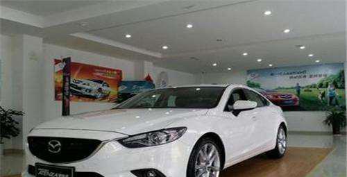 朋友提了辆号称最美B级车, 结果一高兴喝多两杯新车成废铁