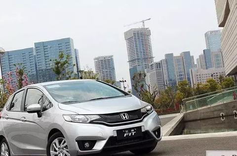 八万左右落地的车，最好是自动挡的！有什么好选择？