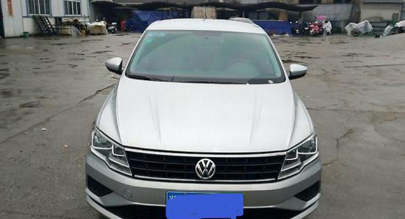 花8万买辆一汽大众捷达：外观“惊艳”打开车门后车主不由笑了