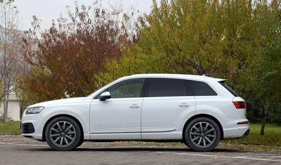 新奥迪Q7报价及图片 一款超豪华SUV售75.38万起