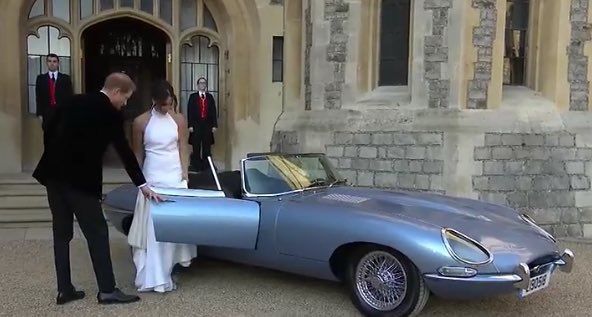 哈里王子皇家世纪婚礼现场用了那些车？